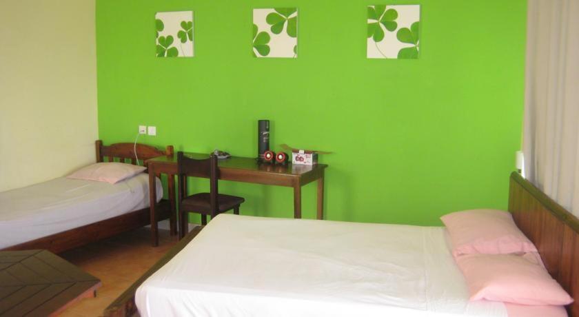 Le Cactus Guesthouse Terre Rouge  Buitenkant foto